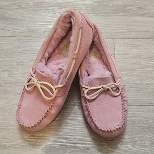UGG Pink Suede Dakota Slippers Size 7